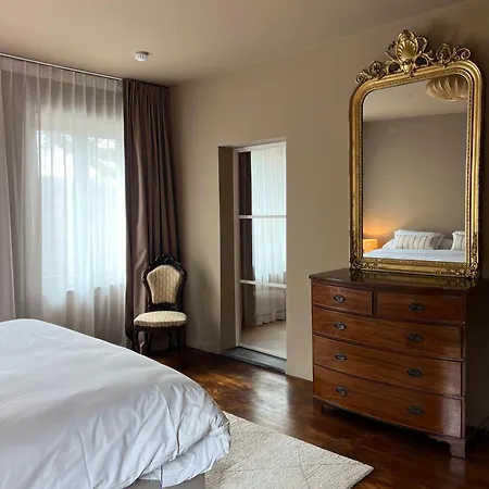 Manoir Nestor - Chairiere *