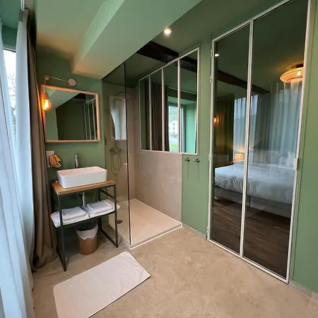 Manoir Nestor - Chairiere Willa